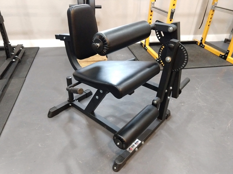 Titan Fitness Seated Leg Curl and Extension Machine Review